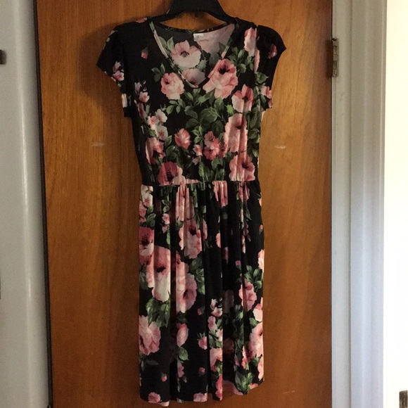 Floral Honey & Lace Dress - Picture 1 of 4